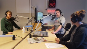 Elever i studio