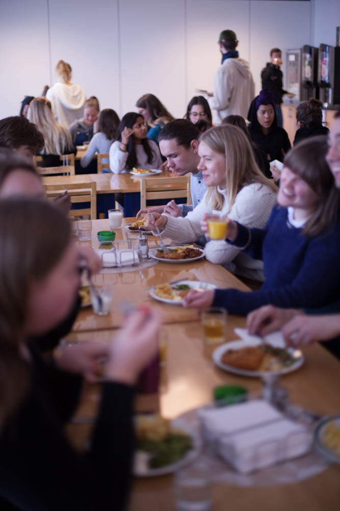 mat, spisesal, lunsj, hygge, samvær, kjøkken