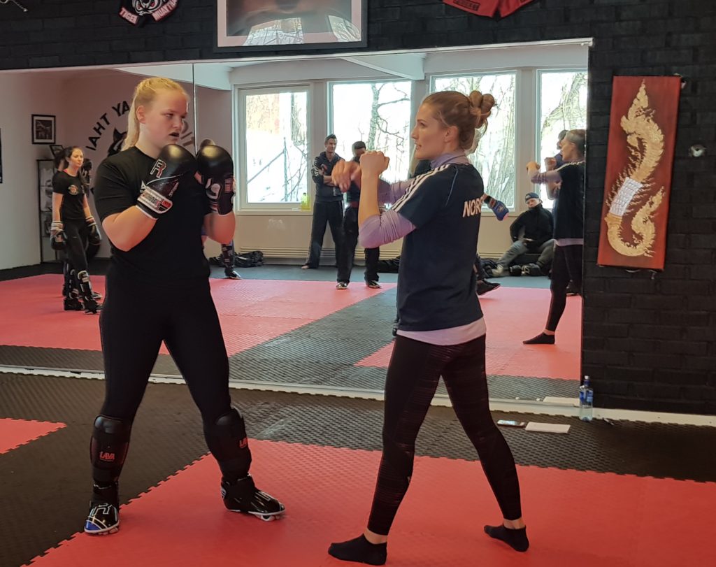 Amalie Anker Johansson kickboksing folkehøgskole Skogn folkehøgskole kampsport