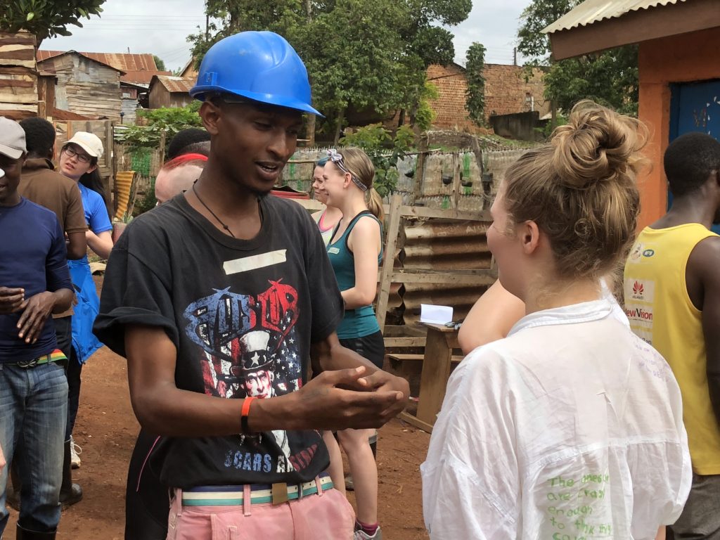 Dialog var et sentralt element i prosjektet som Toten folkehøgskole hadde sammen med ECOaction i Kampala, Uganda
