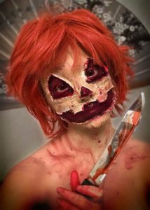 Halloween, Namdals folkehøgskole, skrekk, effektsminke, blod, kniv, cosplay, cosplaygirl 
