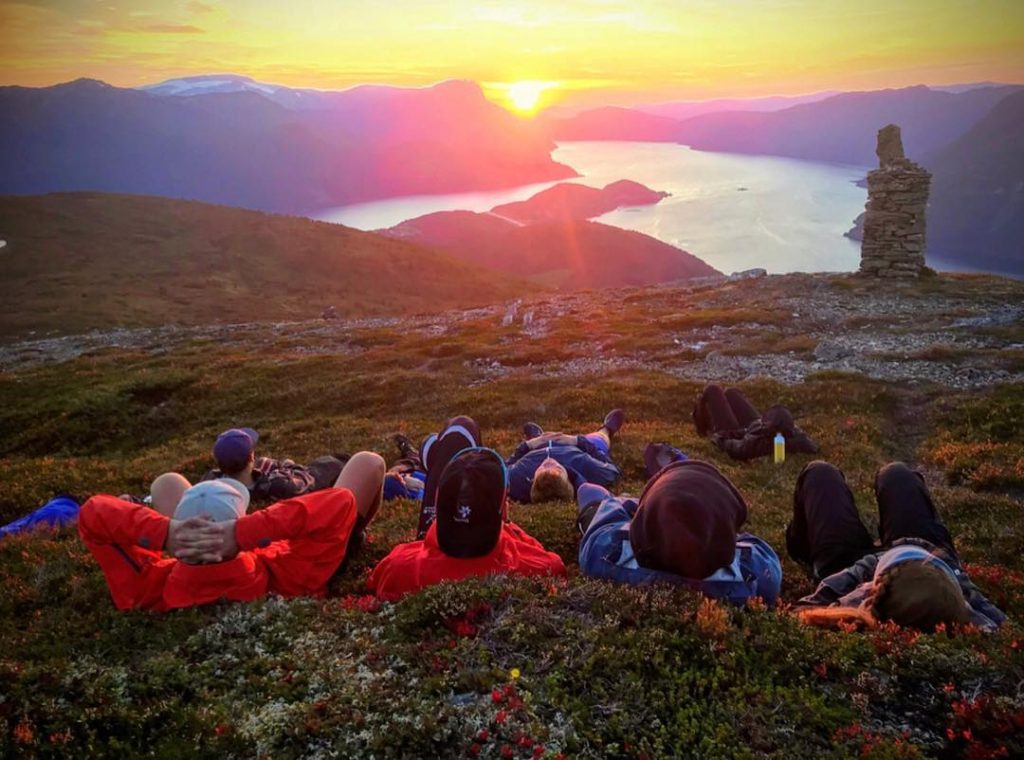 Solnedgang i lyngen