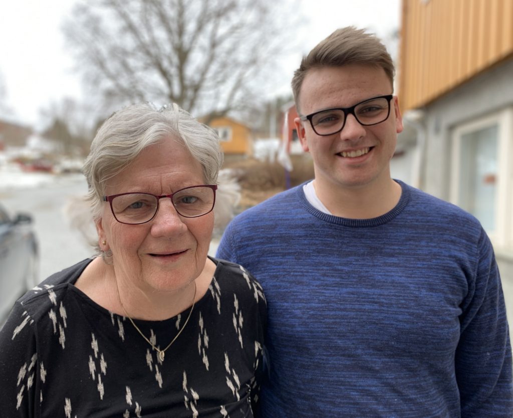Knut Inge og farmor, portrett sammen